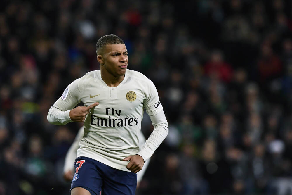 布莱特：与梅西并肩夺冠是此生无上的荣耀，我到现在都还没回过神